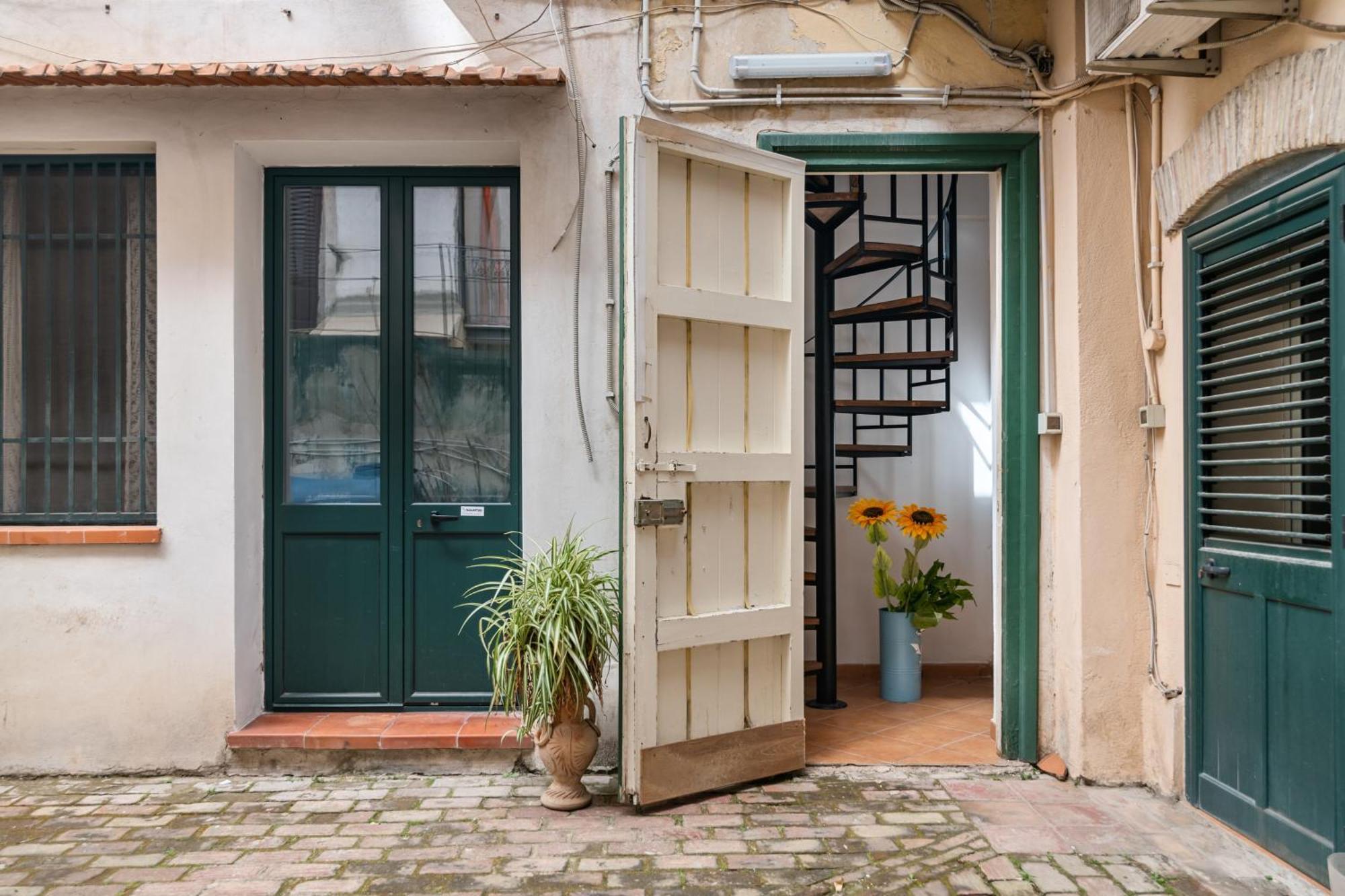 Politeama'S Corner- Affitti Brevi Italia Palermo Exterior foto